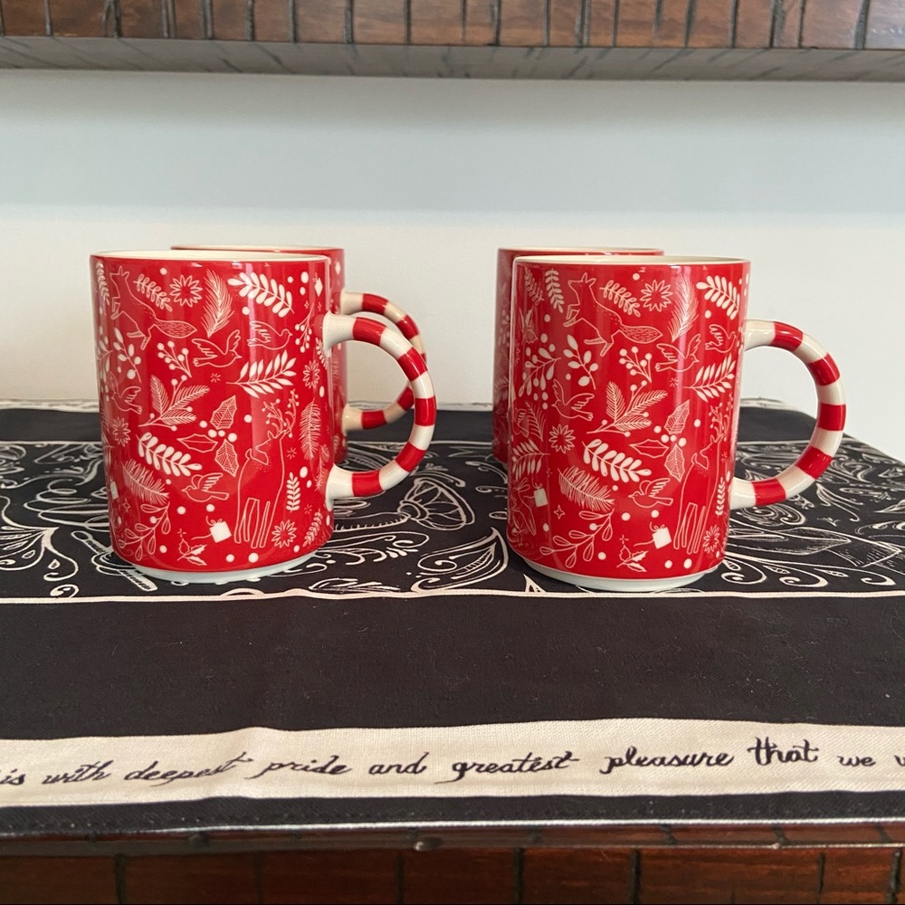 Starbucks 2018 Holiday Mug (set of 2)